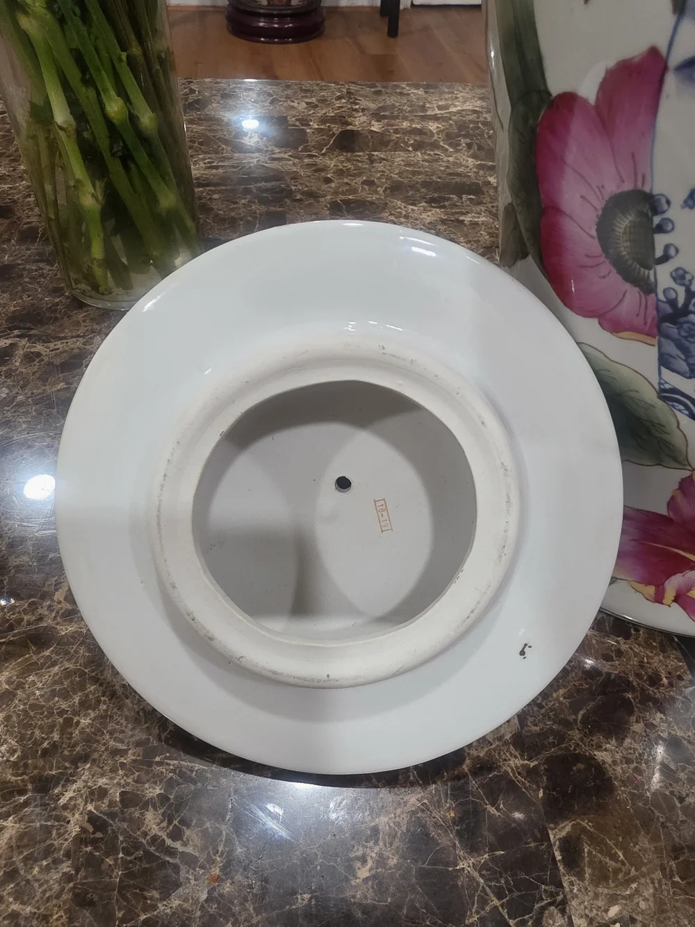 The Oriental elegant porcelain